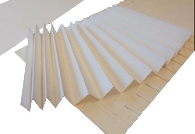 Stap 4 Het papier wordt als harmonica gevouwen