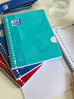 Collegeblok Oxford School A4 ruit 10x10mm 23-gaats 160 pagina's 80gr assorti