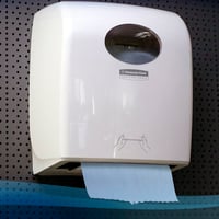 Kimberly Clark Scott handdoekrol, 1-laags, kleur blauw. Verpakt per 6rol