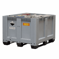 Accuverzamelbox van PE inhoud 610 l met 3 sleeplatten